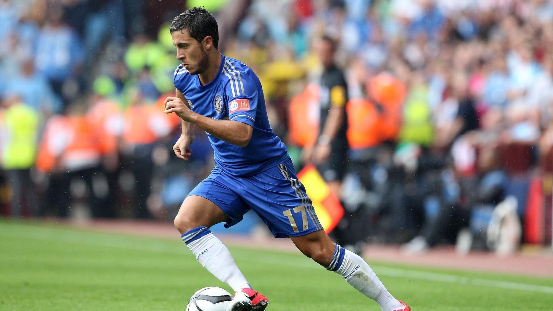 体育赛事激烈紧张,令人热血澎湃,体育赛事突发事件